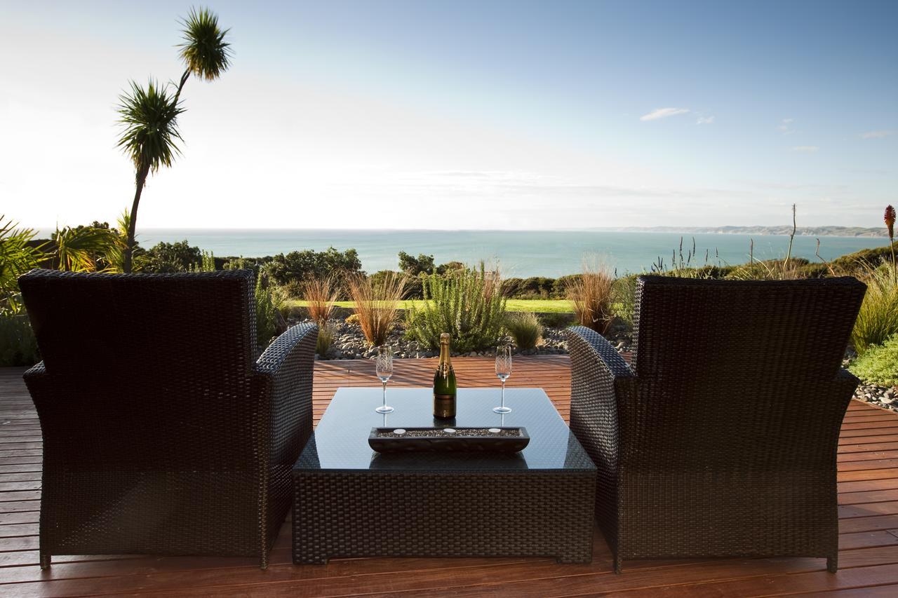 Waoku Lodge Raglan Exterior foto